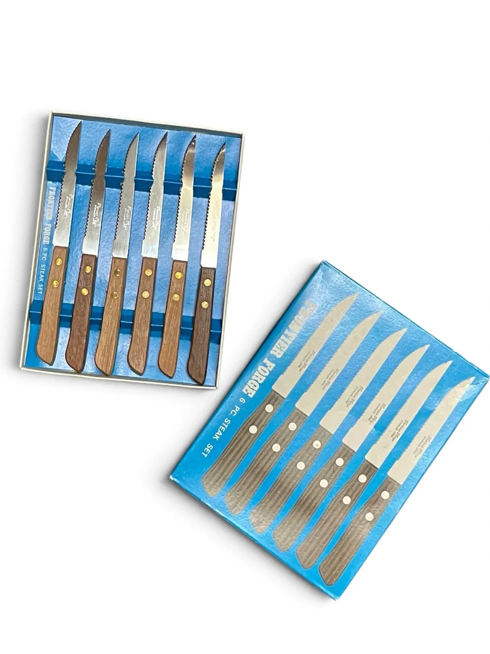 Frontier Forge Serrated Blade Riveted Wood Grain Handle Steak Knives Set of 5